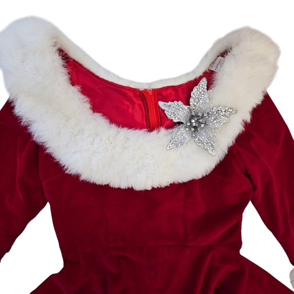 Vintage Rubies Christmas Ms Santa Clause Red Velvet Off Shoulder White Fur Dress - Picture 6 of 17